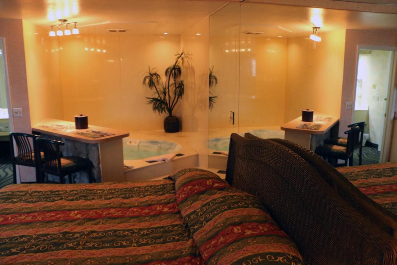 Bed Ford Inn Erie Екстериор снимка