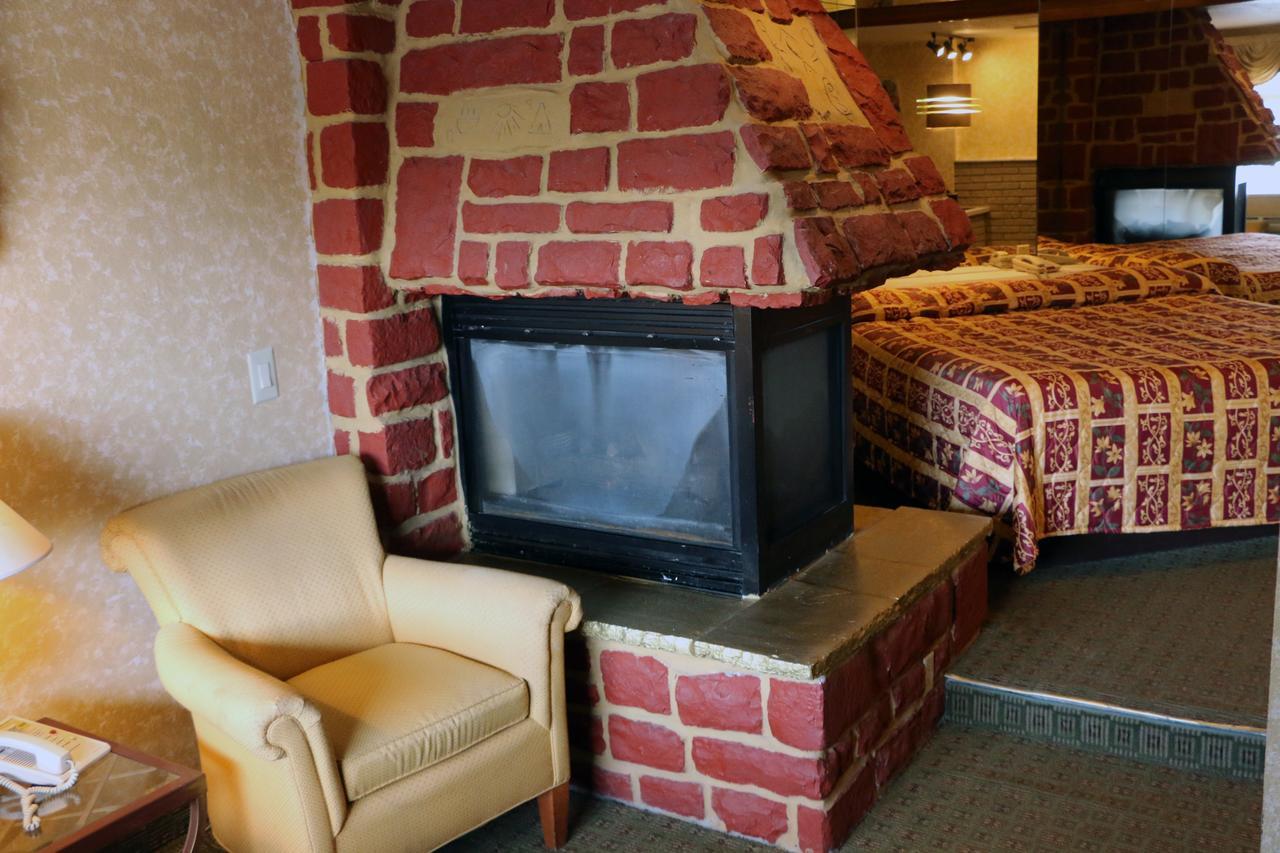 Bed Ford Inn Erie Екстериор снимка