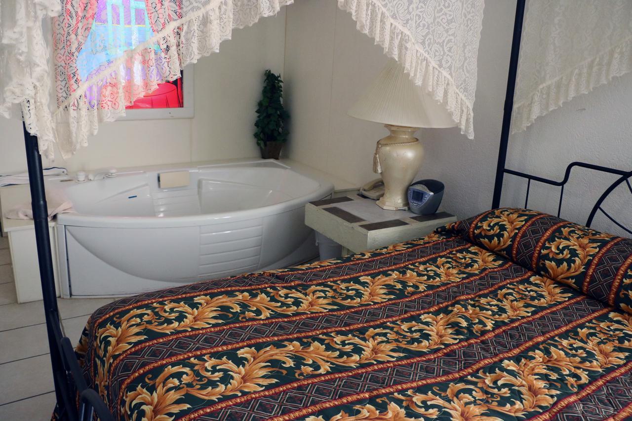 Bed Ford Inn Erie Екстериор снимка