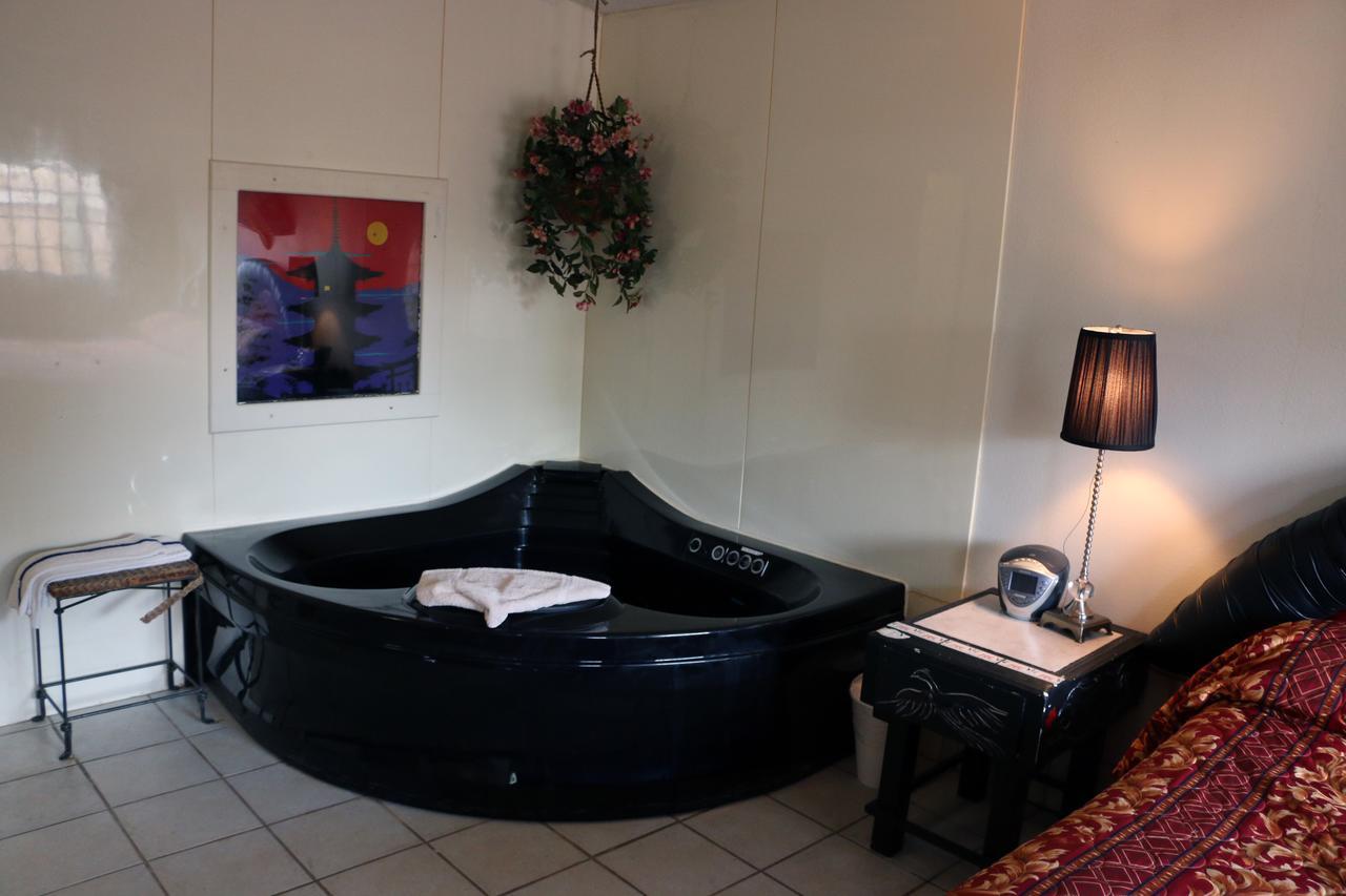 Bed Ford Inn Erie Екстериор снимка