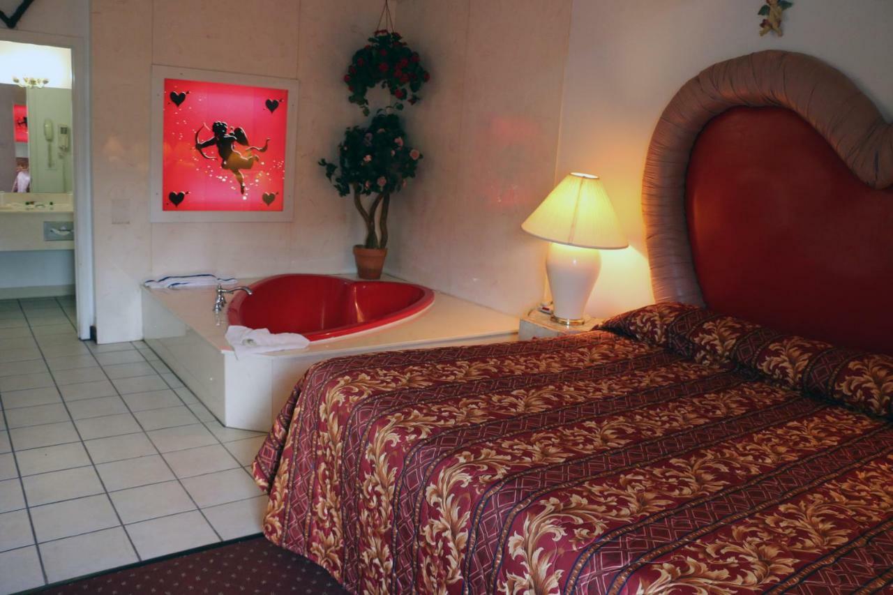 Bed Ford Inn Erie Екстериор снимка